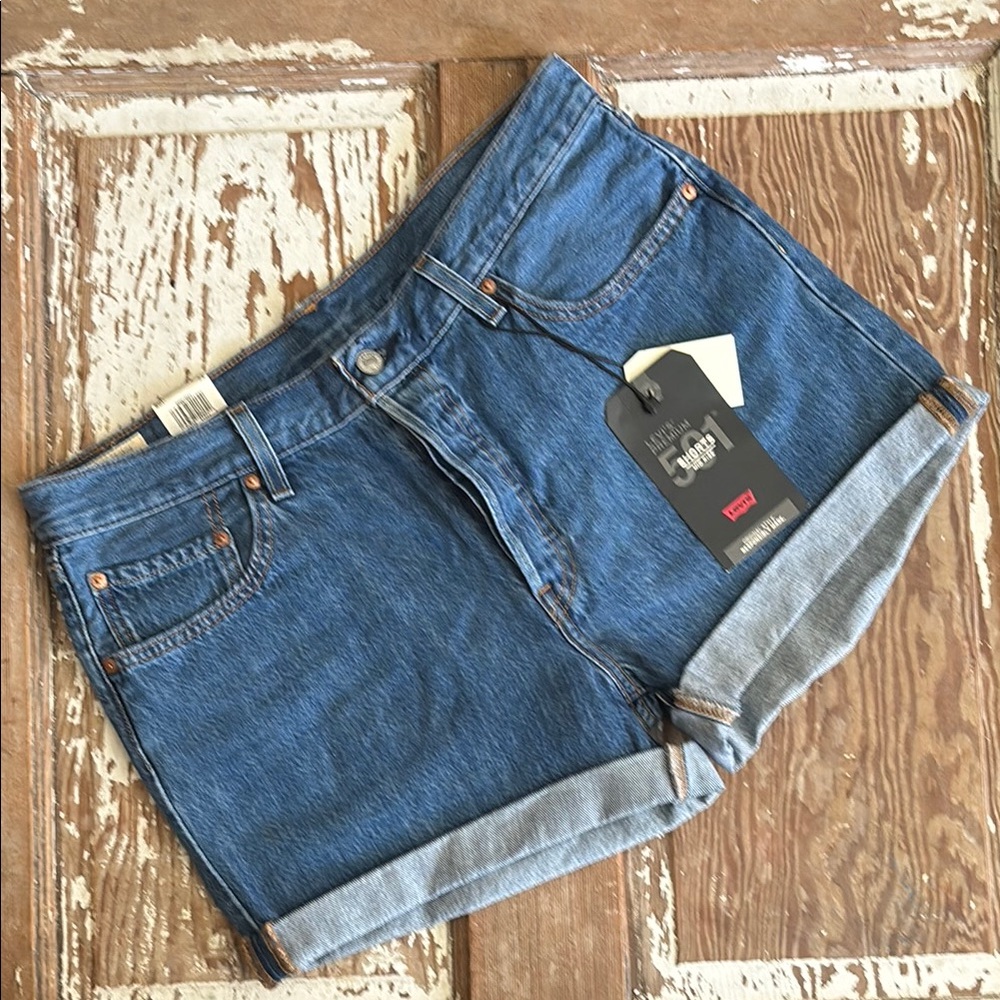 Levi's 501 size 33 shorts mid rise
